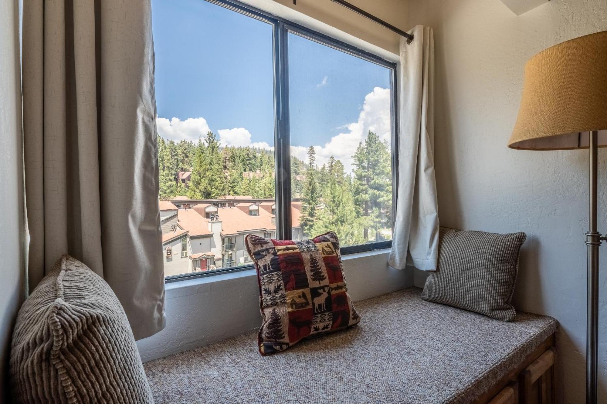 Courchevel #15 - 2 Bedroom, 2 Bathroom, Sleeps 6! Just Steps To Canyon Lodge! Mammoth Lakes Exterior foto